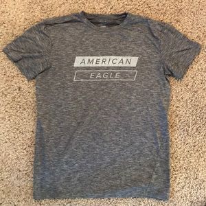 American eagle active T-shirt